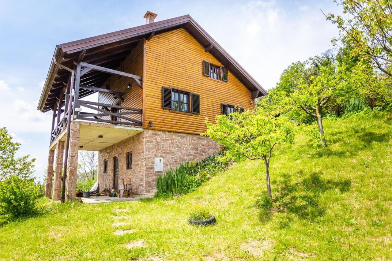 Kuca Za Odmor Zeleni Breg Villa คาปรินา ภายนอก รูปภาพ